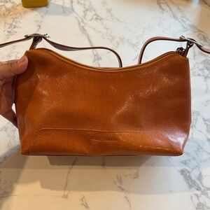 Wilson Leather Shoulder Bag